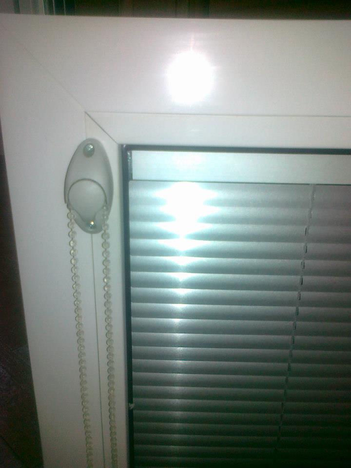 Jaluzele orizontale Aluminiu in geam termopan Sunset